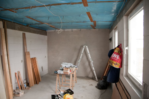 Die Wand im Norden ist verputzt